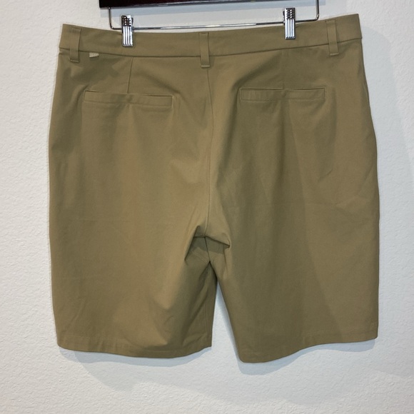 Lululemon Commission Short Relaxed 11" Men's Khaki Shorts 36 - Picture 3 of 7
